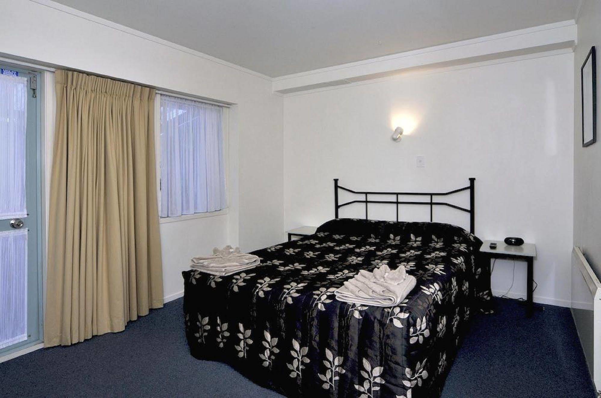 Fenton Court Motel Rotorua Exterior photo
